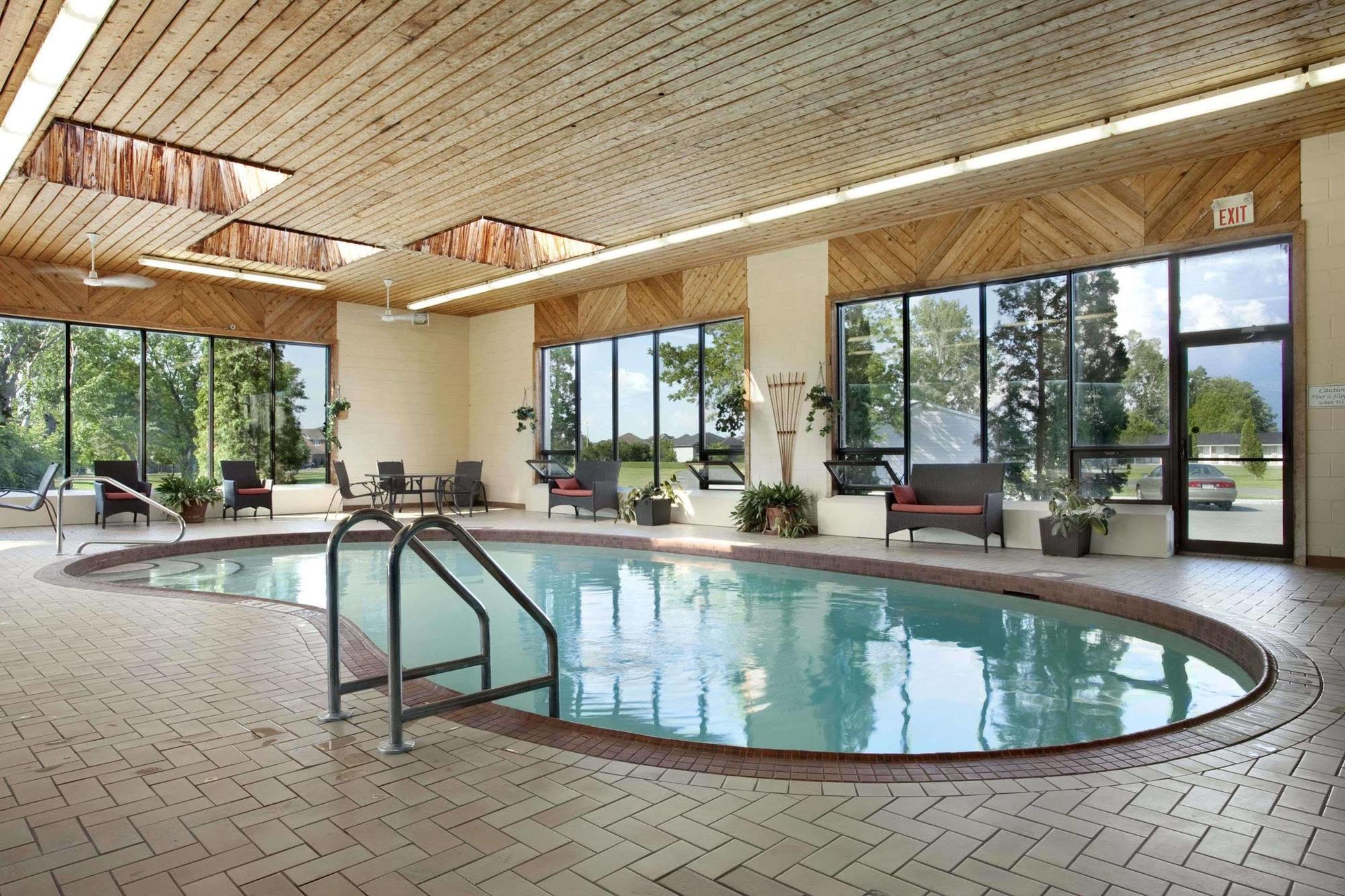 Travelodge Hotel By Wyndham Kingston Lasalle Εξωτερικό φωτογραφία