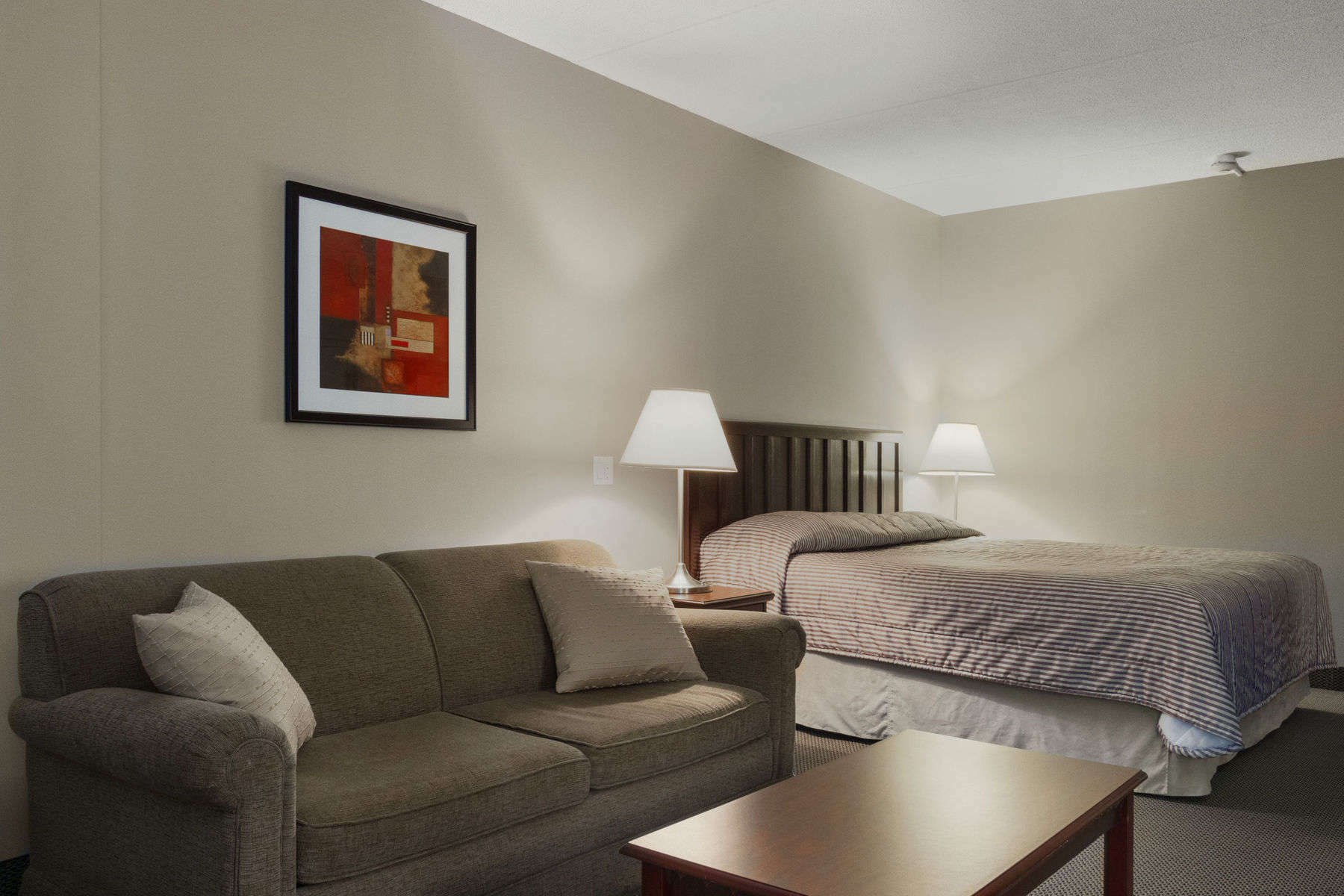 Travelodge Hotel By Wyndham Kingston Lasalle Εξωτερικό φωτογραφία