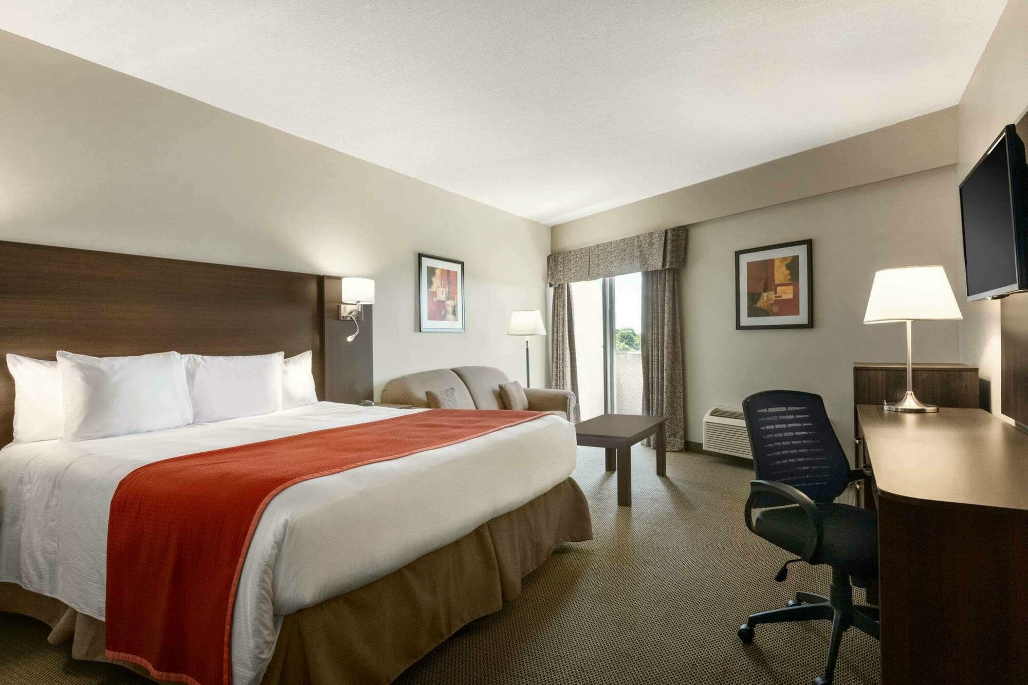 Travelodge Hotel By Wyndham Kingston Lasalle Εξωτερικό φωτογραφία